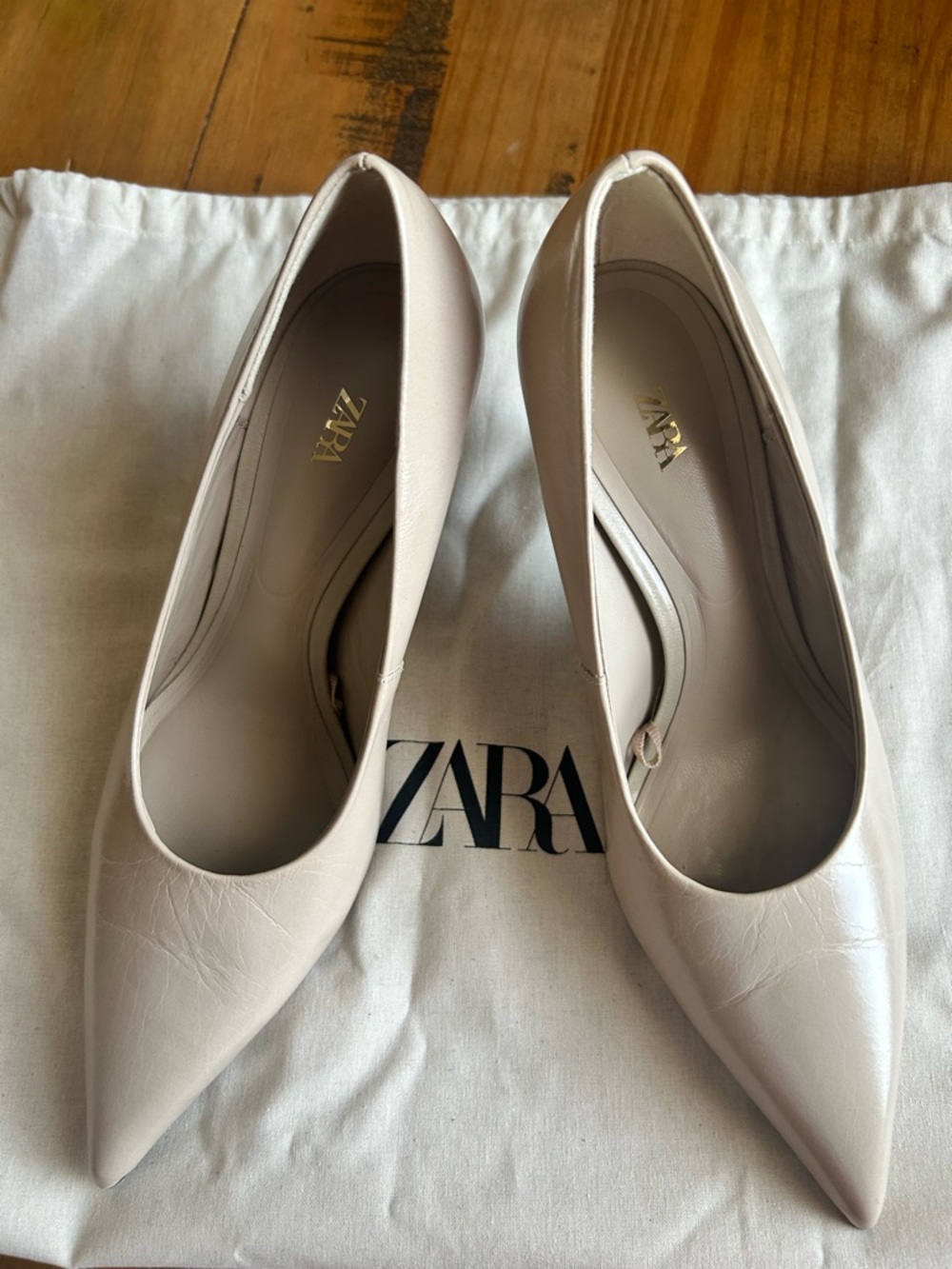 ZARA Women's Pointed Toe Pumps in Pale Beige